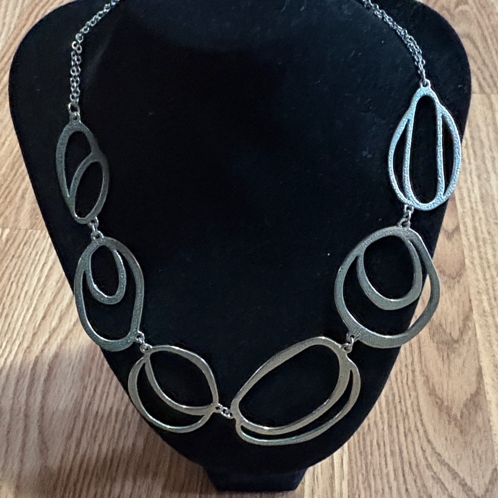 VINTAGE SILVER-TONE GEOMETRIC LOOPED CHOKER COLLAR 16 - 20" NECKLACE